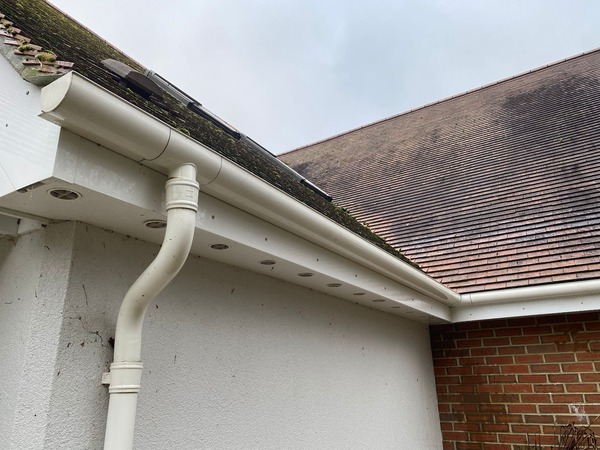 Residential gutter cleaning experts in Godalming, Surrey